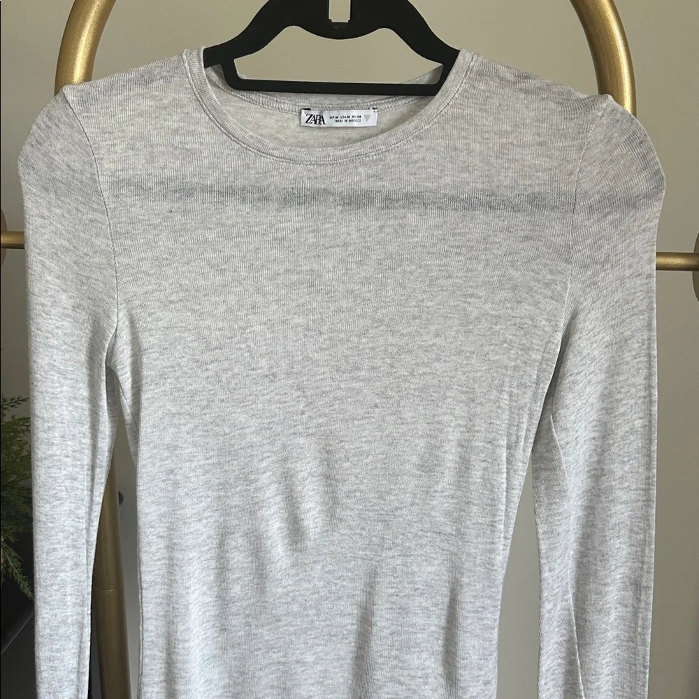 ZARA gray long sleeve tshirt (size Medium) ✨ - Picture 2 of 4